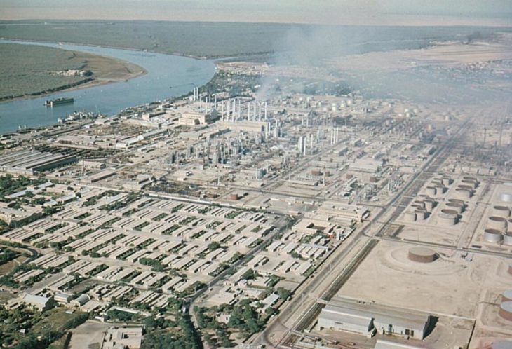 The city of Abadan at Shatt al-Arab